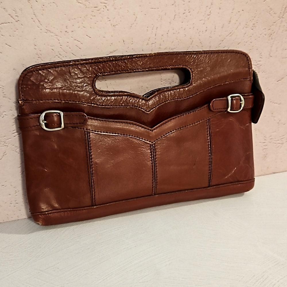 Vintage 70s brown 100% leather zipper clutch EUC